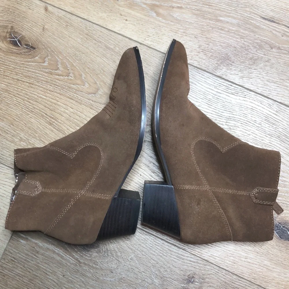 Villa Rouge Brown Suede Western Ankle Boots 6.5